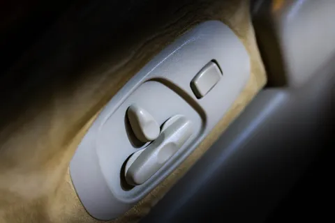 Discover undefined undefined Exterior Interior Images.Find all aspects and details of cars.