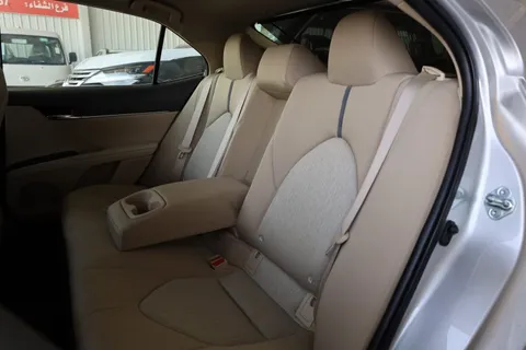 New Toyota Camry 2.5L GLE Hybrid 212 HP 2023