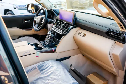 New Toyota Land Cruiser 3.5T GXR 2025