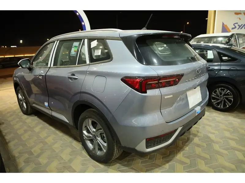 Discover undefined undefined Exterior Interior Images.Find all aspects and details of cars.