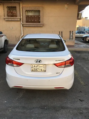 Discover undefined undefined Exterior Interior Images.Find all aspects and details of cars.