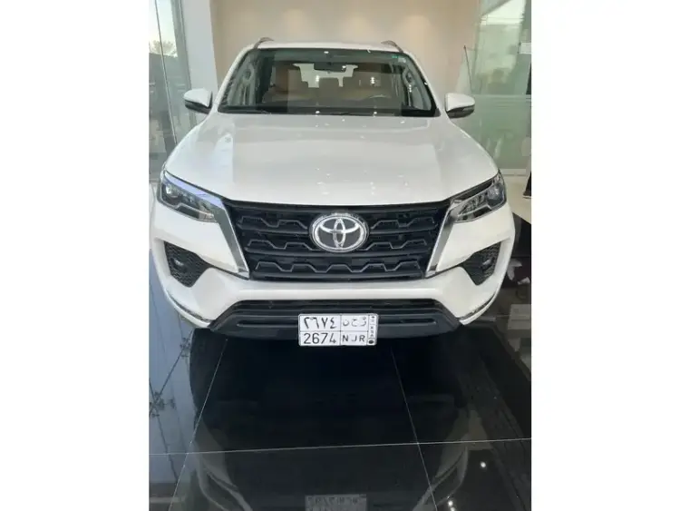 toyota toyota-fortuner image Toyota Fortuner 2022