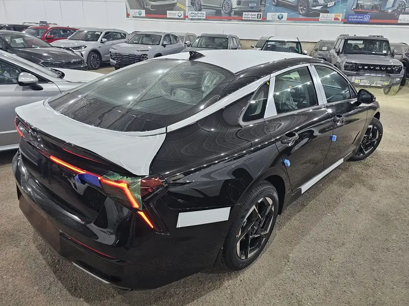 KIA K5 2025