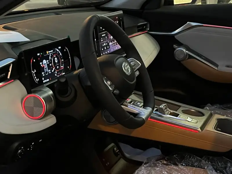 Discover undefined undefined Exterior Interior Images.Find all aspects and details of cars.