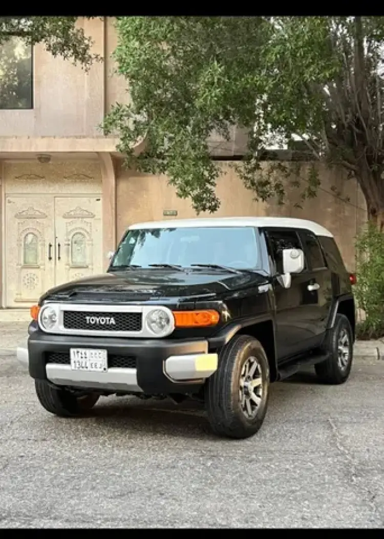toyota fj-cruiser image Toyota FJ Cruiser 2014