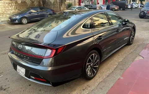 Discover undefined undefined Exterior Interior Images.Find all aspects and details of cars.