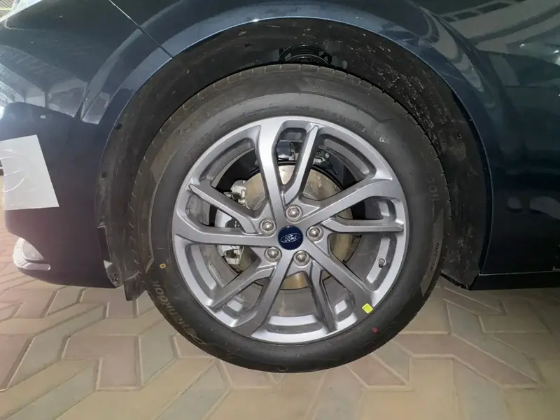 Ford Taurus 2025