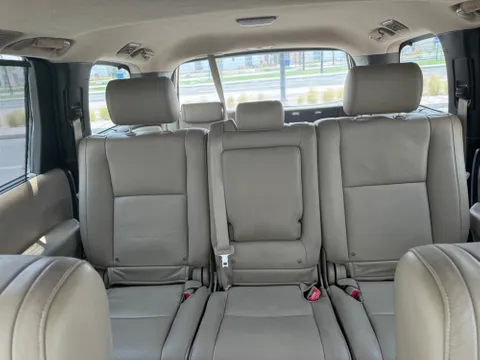 Discover undefined undefined Exterior Interior Images.Find all aspects and details of cars.