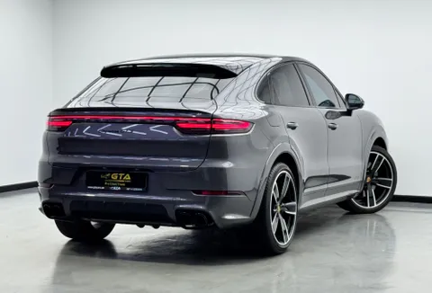 Porsche Cayenne Coupe GTS 2022