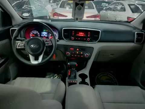 Discover undefined undefined Exterior Interior Images.Find all aspects and details of cars.