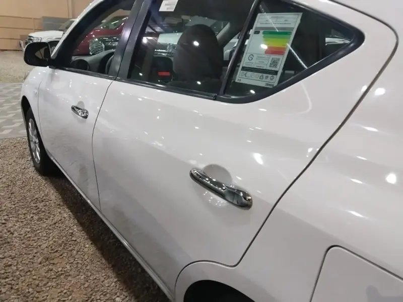 Nissan Sunny 2016