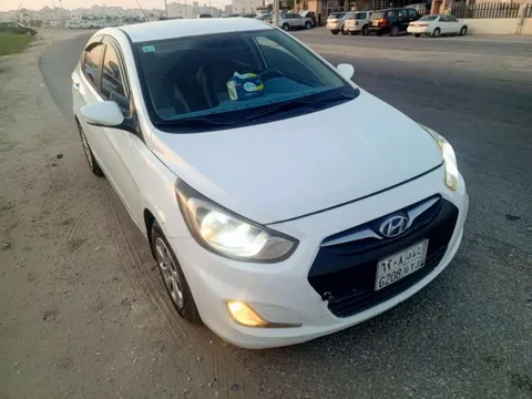 Hyundai Accent 2015