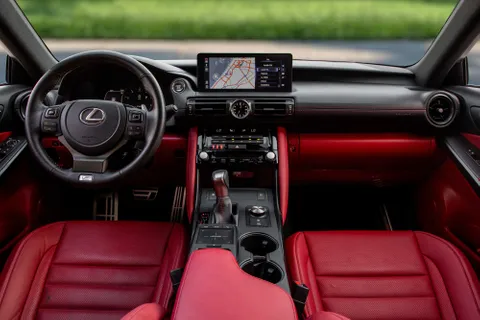 Discover undefined undefined Exterior Interior Images.Find all aspects and details of cars.