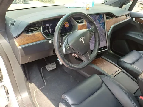 Tesla Model X Long Range (AWD) 2020