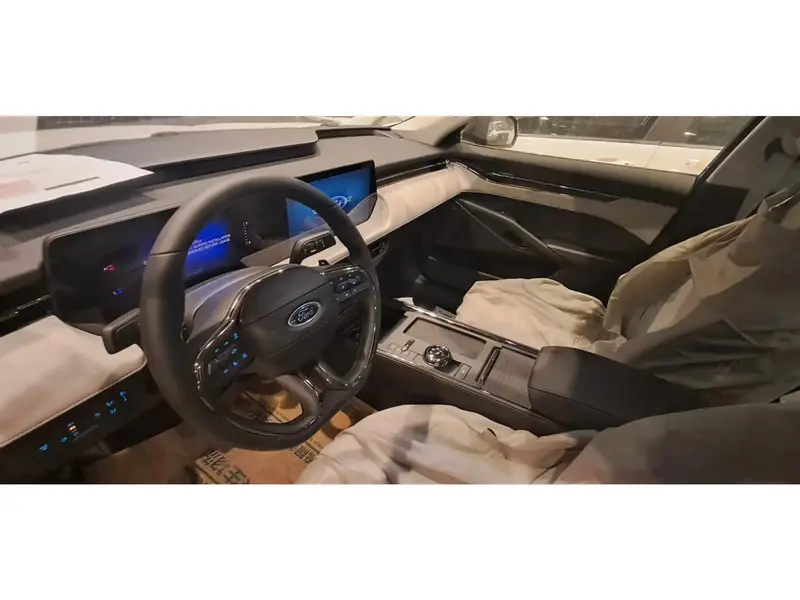 Ford Taurus 2025