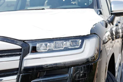 Discover undefined undefined Exterior Interior Images.Find all aspects and details of cars.