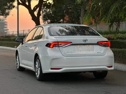 New Toyota Corolla 1.8L GLI Hybrid 2024