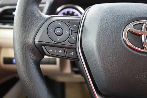 New Toyota Camry 2.5L LE 204 HP 2024