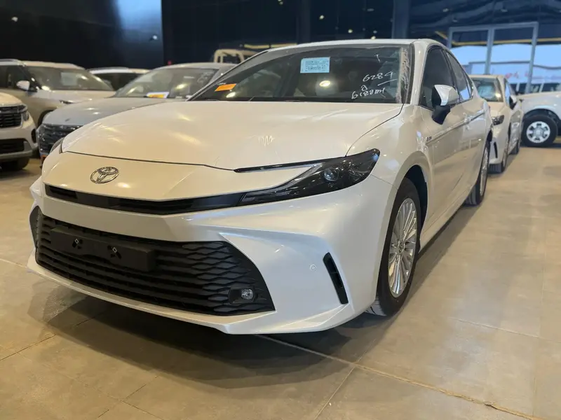 Toyota Camry 2025