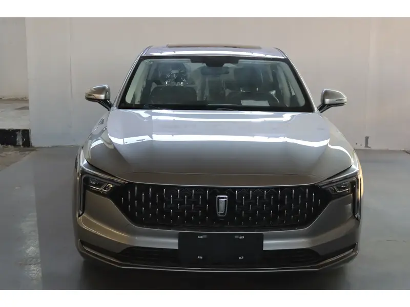 Discover undefined undefined Exterior Interior Images.Find all aspects and details of cars.
