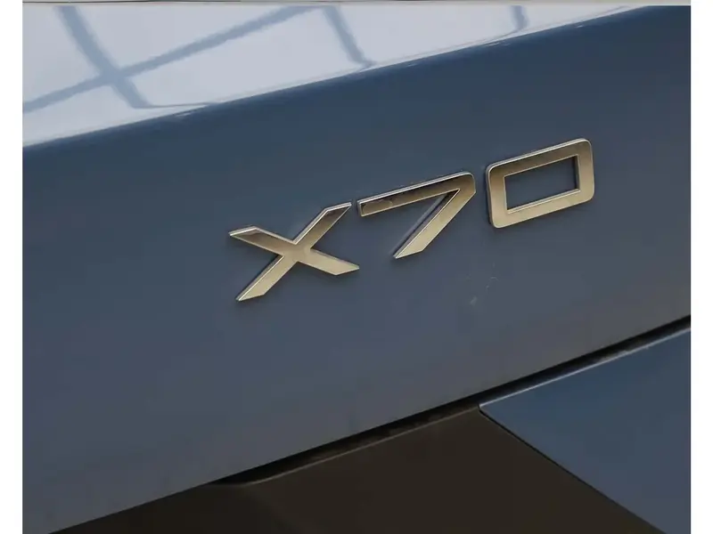 Discover undefined undefined Exterior Interior Images.Find all aspects and details of cars.