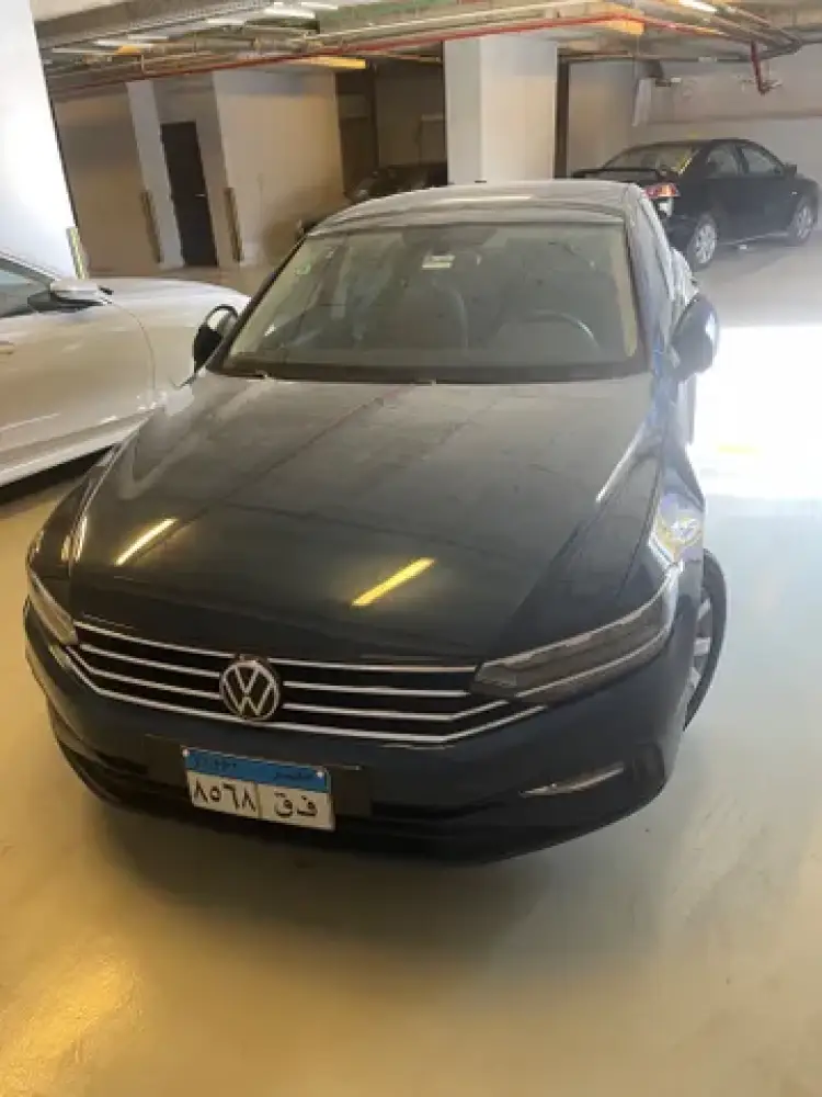 volkswagen passat image Volkswagen Passat 2.5L Trendline 2021