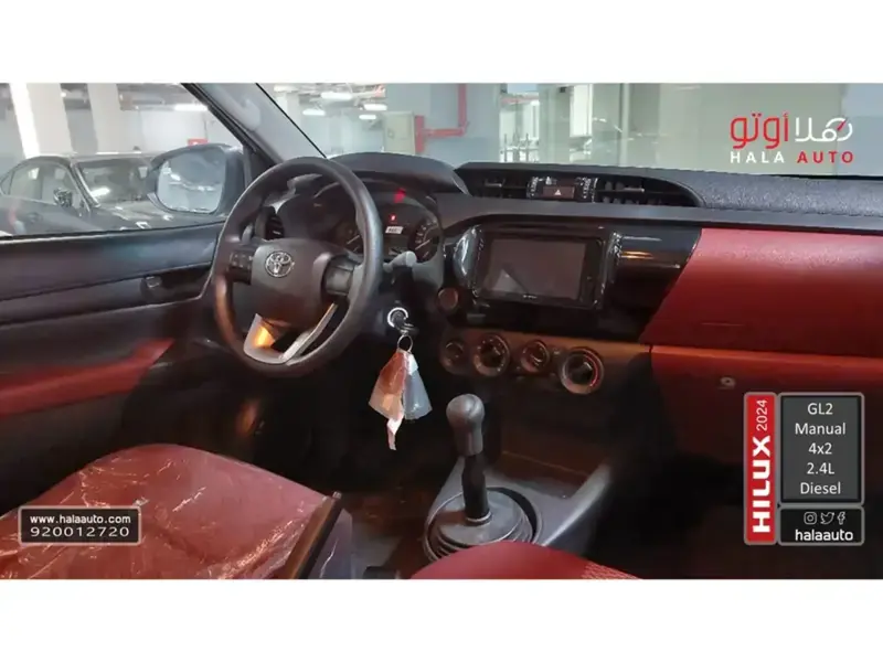 Discover undefined undefined Exterior Interior Images.Find all aspects and details of cars.