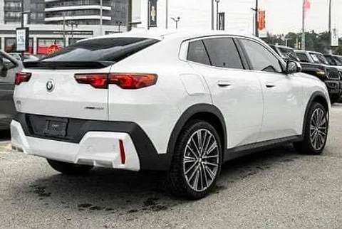 Discover undefined undefined Exterior Interior Images.Find all aspects and details of cars.