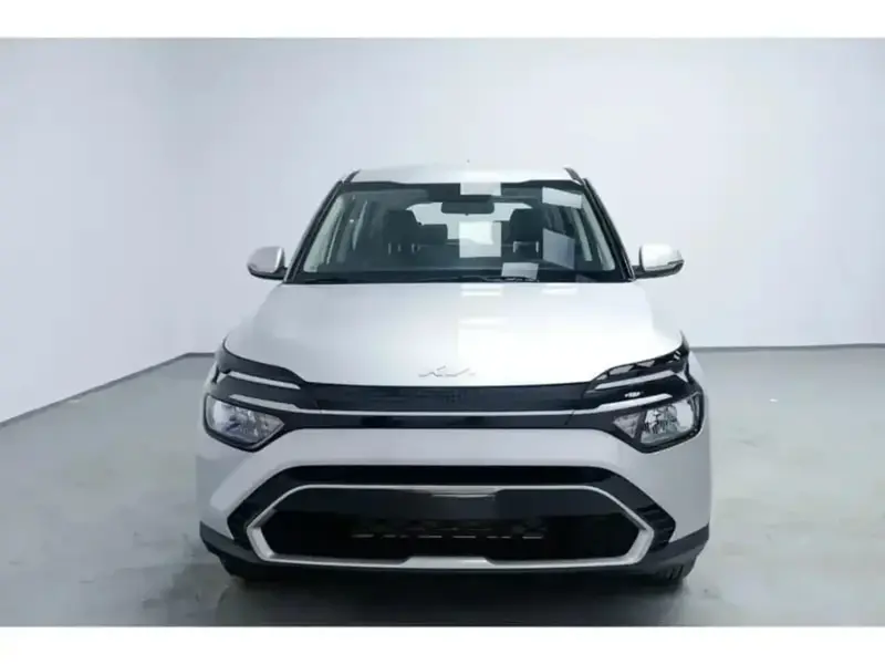 Discover undefined undefined Exterior Interior Images.Find all aspects and details of cars.