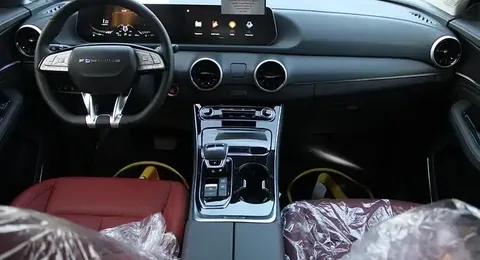 Discover undefined undefined Exterior Interior Images.Find all aspects and details of cars.