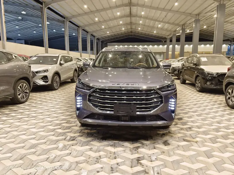 Discover undefined undefined Exterior Interior Images.Find all aspects and details of cars.