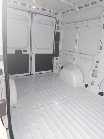 Discover undefined undefined Exterior Interior Images.Find all aspects and details of cars.