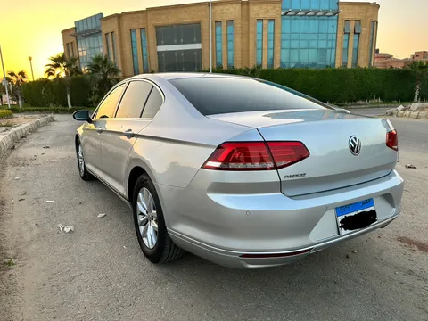 Discover undefined undefined Exterior Interior Images.Find all aspects and details of cars.