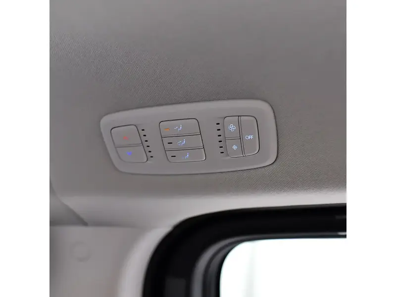 Discover undefined undefined Exterior Interior Images.Find all aspects and details of cars.