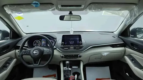 Discover undefined undefined Exterior Interior Images.Find all aspects and details of cars.