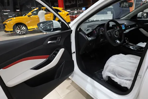 Discover undefined undefined Exterior Interior Images.Find all aspects and details of cars.