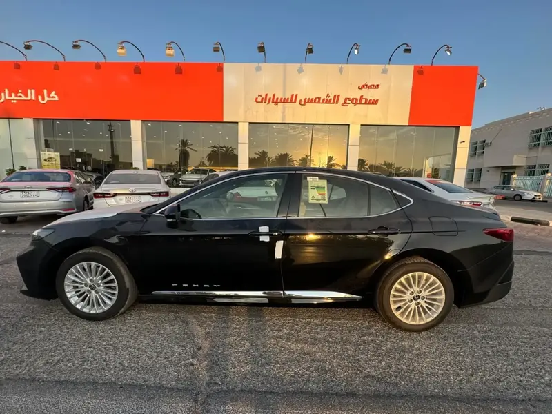 Toyota Camry 2025