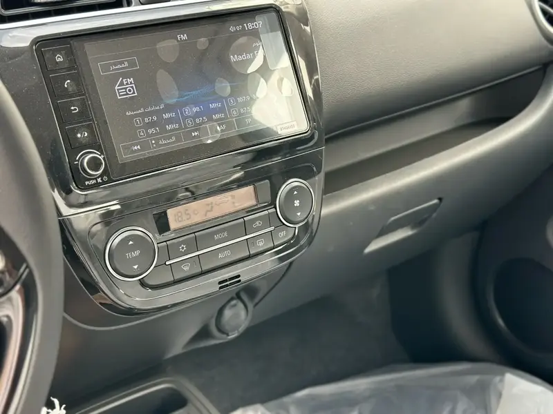 Discover undefined undefined Exterior Interior Images.Find all aspects and details of cars.