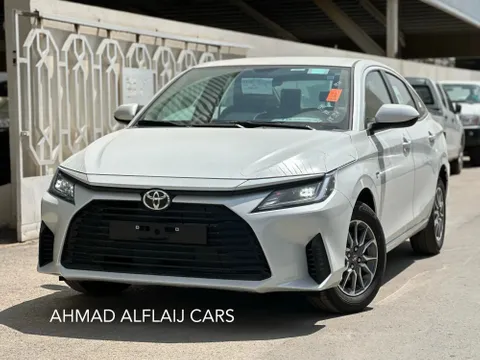 Discover undefined undefined Exterior Interior Images.Find all aspects and details of cars.