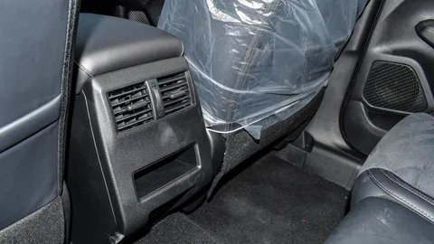 Discover undefined undefined Exterior Interior Images.Find all aspects and details of cars.