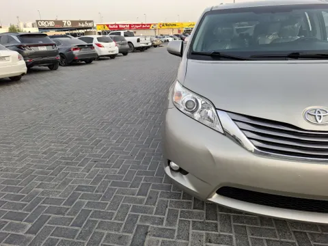 Toyota Sienna 2017