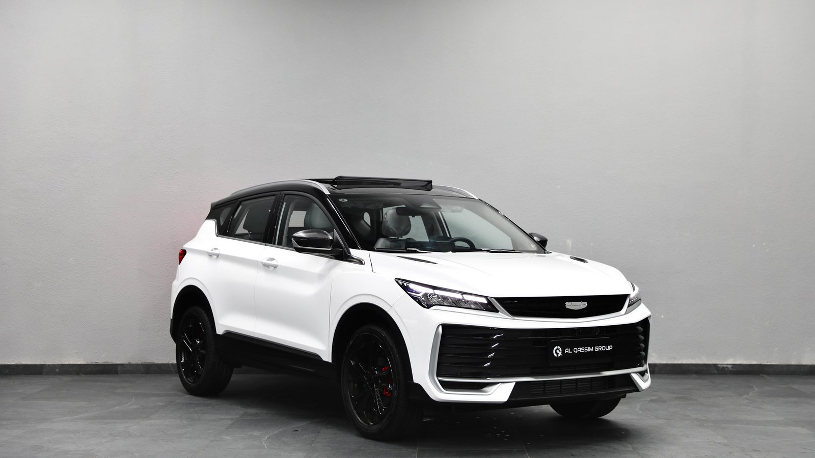 Discover undefined undefined Exterior Interior Images.Find all aspects and details of cars.