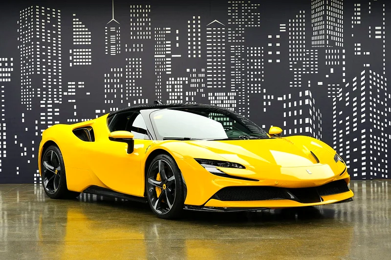 فيراري SF90 Stradale 2022