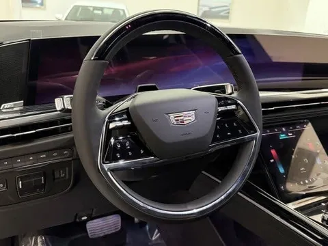 New Cadillac Escalade 6.2L Sport Platinum 2025