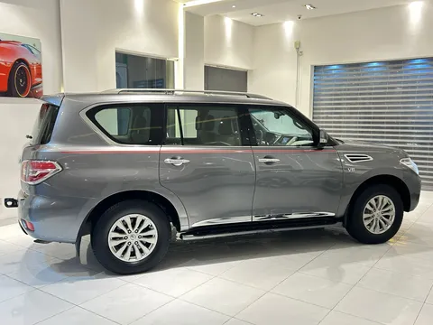 Nissan Patrol 4.0L SE 2014