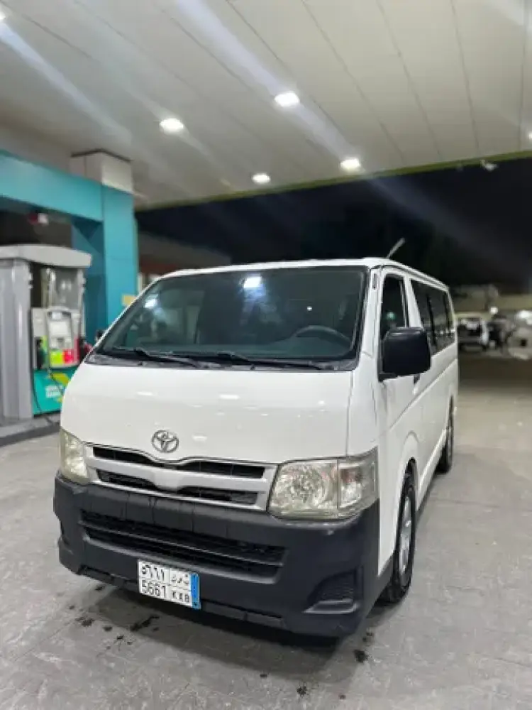 toyota hiace image Toyota Hiace 2012