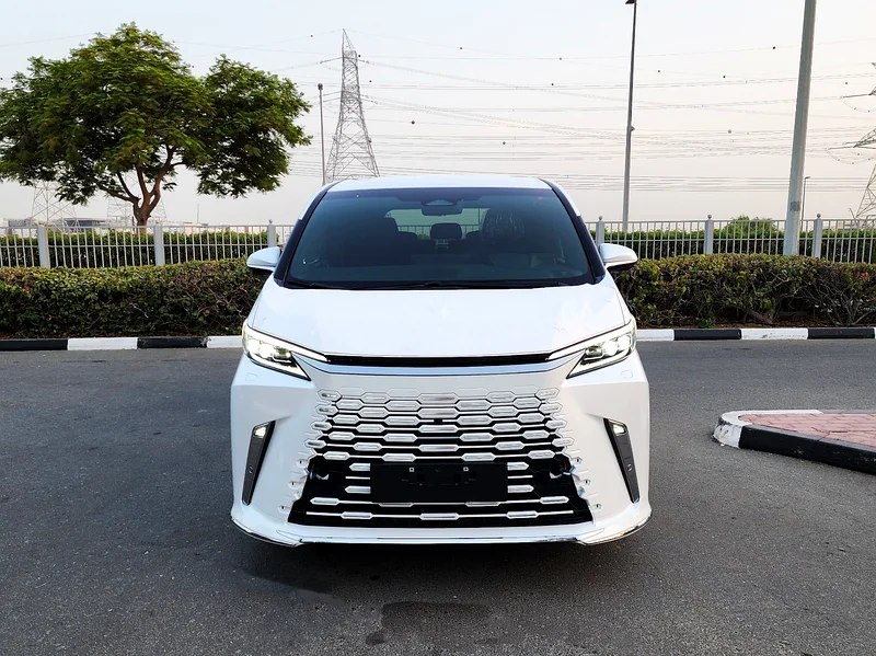 Lexus LM 2024