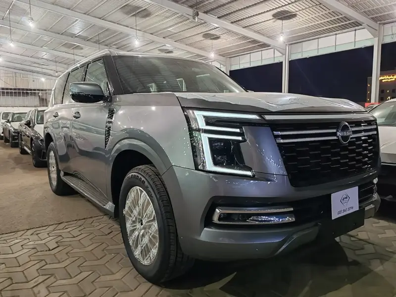 Discover undefined undefined Exterior Interior Images.Find all aspects and details of cars.