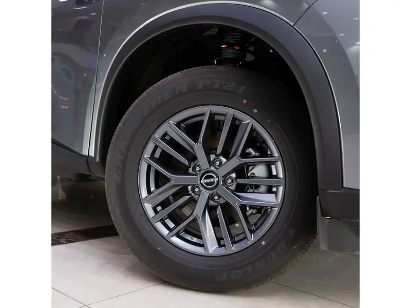 Nissan X-Trail 2025