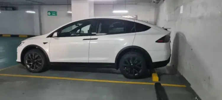 tesla model-x image New Tesla Model X Long Range (AWD) 2024